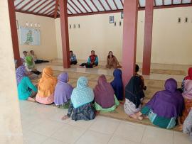 Lurah Sidoharjo Bersam Pendamping PKH Berkoordinasi Dengan KPM